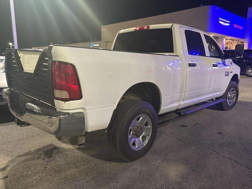 2017 RAM 2500 Tradesman Crew Cab 4x4 6'4' Box
