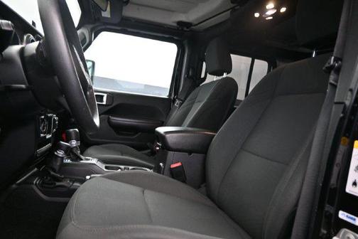 Black Clearcoat 2019 Jeep Wrangler Unlimited Sport