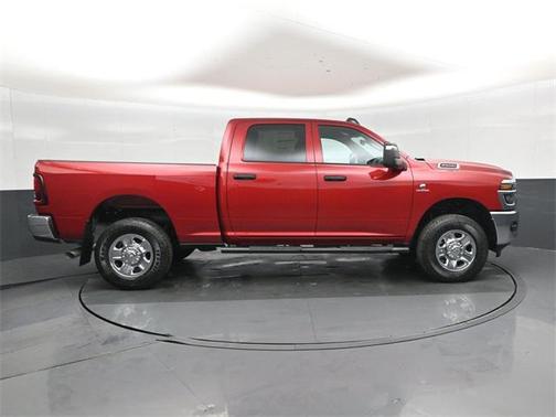 2026 RAM 2500 Tradesman Crew Cab 4x4 6'4' Box