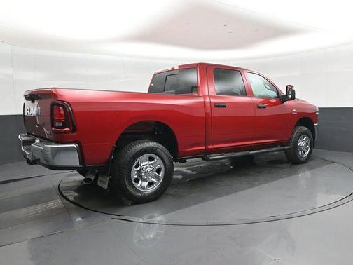 Molten Red Pearlcoat 2026 RAM 2500 Tradesman Crew Cab 4x4 6'4' Box