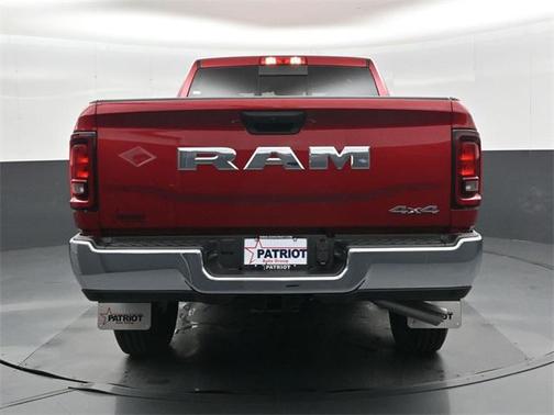 2026 RAM 2500 Tradesman Crew Cab 4x4 6'4' Box