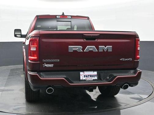 Delmonico Red Pearlcoat 2025 RAM 1500 Laramie