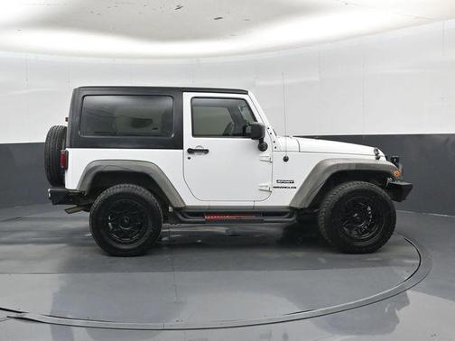 Bright White Clearcoat 2013 Jeep Wrangler Sport