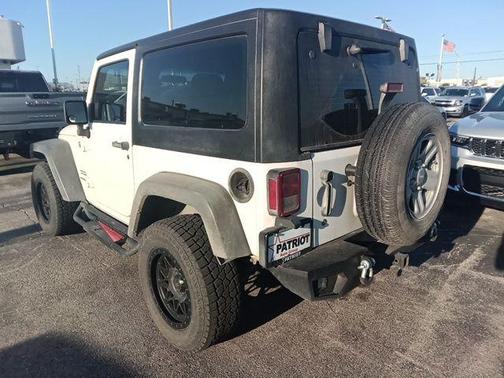 Bright White Clearcoat 2013 Jeep Wrangler Sport