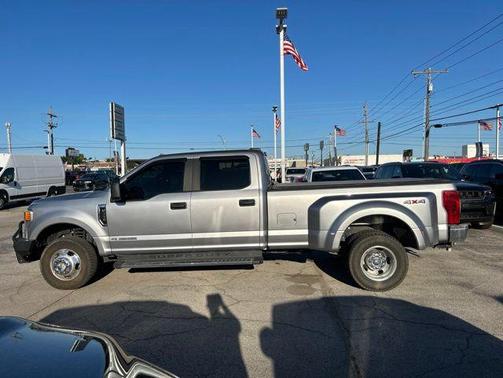 Iconic Silver Metallic 2021 Ford F-350 XL