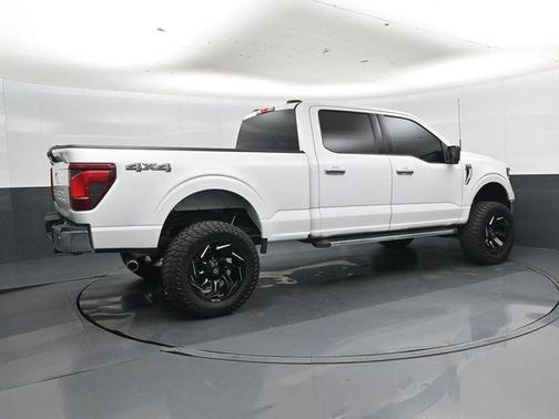 Oxford White 2024 Ford F-150 XLT