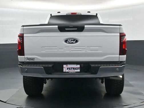 Oxford White 2024 Ford F-150 XLT