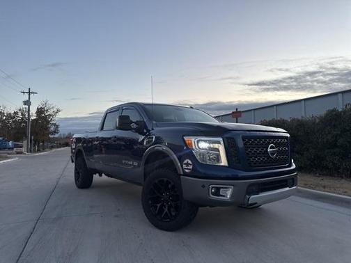 2016 Nissan Titan XD SV