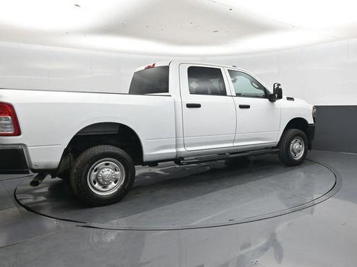 Bright White Clearcoat 2023 RAM 2500 Tradesman Crew Cab 4x4 6'4' Box