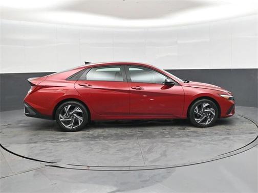 2025 Hyundai ELANTRA HEV SEL Sport