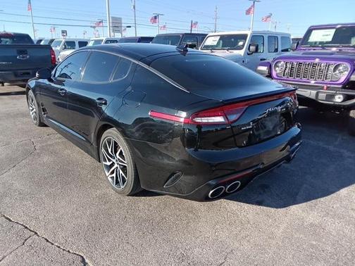 2022 Kia Stinger GT-Line