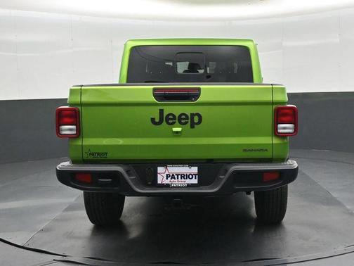 Mojito 2026 Jeep Gladiator Sahara 4x4