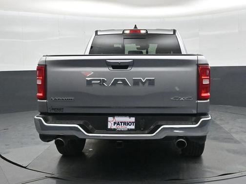 Billet Silver Metallic Clearcoat 2025 RAM 1500 Laramie