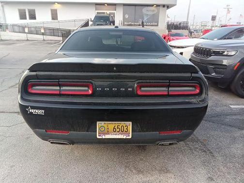 Pitch Black Clearcoat 2019 Dodge Challenger SXT