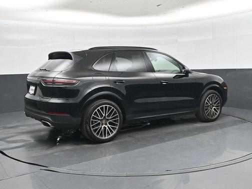 Black 2020 Porsche Cayenne Cayenne