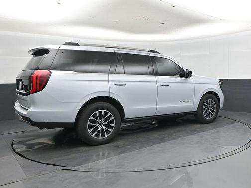 Silver Metallic 2025 Ford Expedition Platinum