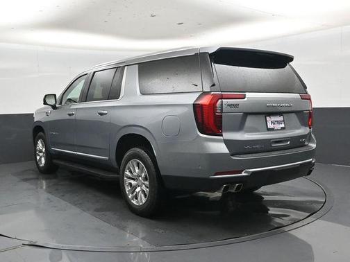 Sterling Metallic 2025 GMC Yukon XL Denali