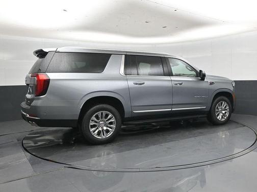 Sterling Metallic 2025 GMC Yukon XL Denali