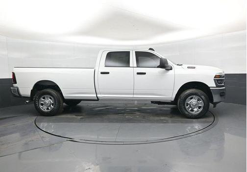 Bright White Clearcoat 2026 RAM 2500 Tradesman Crew Cab 4x4 8' Box