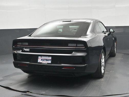 Diamond Black Crystal Pearlcoat 2025 Dodge Charger Daytona R/T