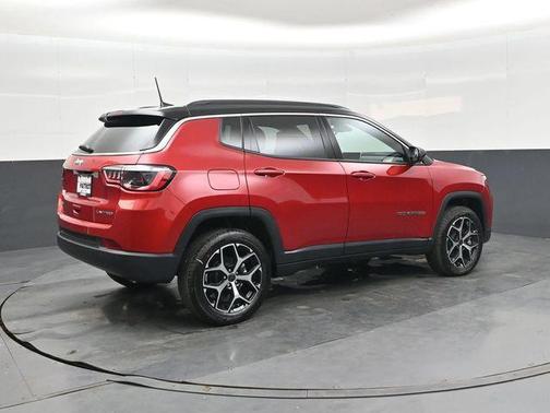 Red Hot Pearlcoat 2026 Jeep Compass Limited
