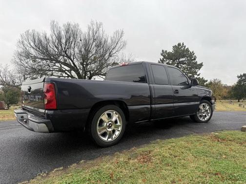 2005 Chevrolet Silverado 1500 W/T
