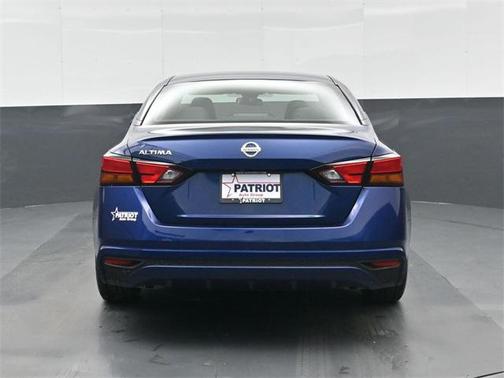 2022 Nissan Altima S FWD