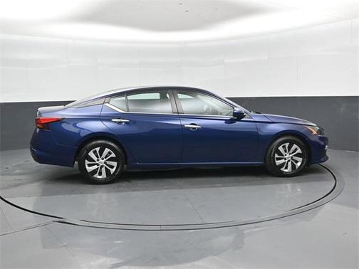 2022 Nissan Altima S FWD
