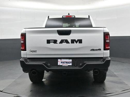 Bright White Clearcoat 2026 RAM 1500 Warlock Crew Cab 4x4 5'7' Box