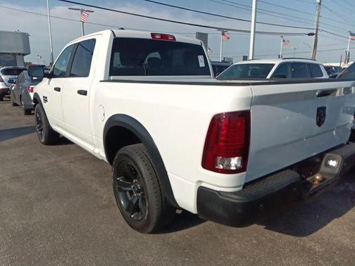 Bright White Clearcoat 2024 RAM 1500 Classic Warlock Crew Cab 4x2 5'7' Box