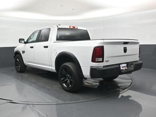 Bright White Clearcoat 2024 RAM 1500 Classic Warlock Crew Cab 4x2 5'7' Box