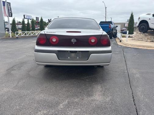 2003 Chevrolet Impala Base