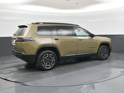 '41 2026 Jeep Cherokee Laredo 4x4