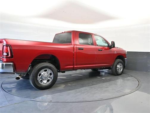 2025 RAM 2500 Tradesman Crew Cab 4x4 6'4' Box