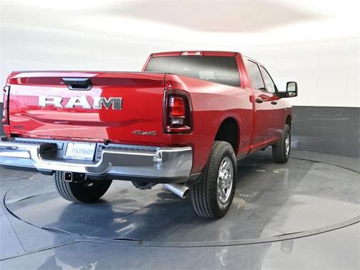 2025 RAM 2500 Tradesman Crew Cab 4x4 6'4' Box
