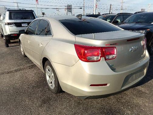 Champagne Silver Metallic 2015 Chevrolet Malibu 1LS