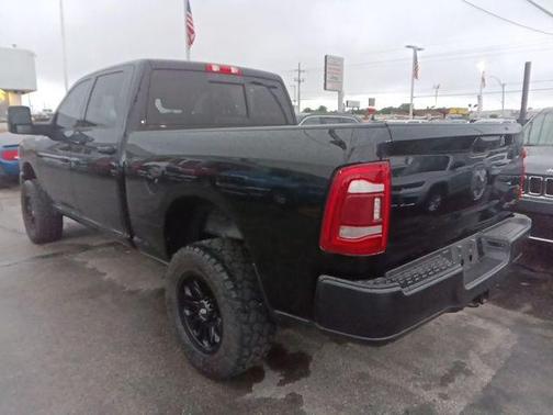 Diamond Black Crystal Pearlcoat 2024 RAM 2500 Tradesman Crew Cab 4x4 6'4' Box