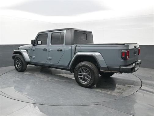 2024 Jeep Gladiator Sport S