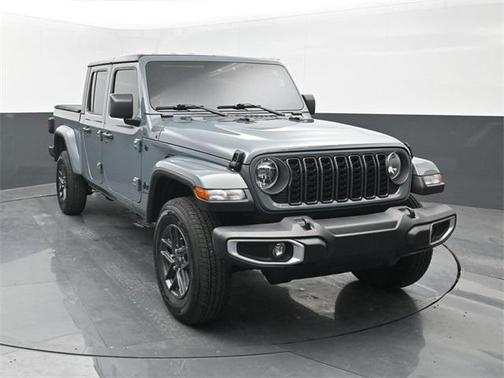 2024 Jeep Gladiator Sport S