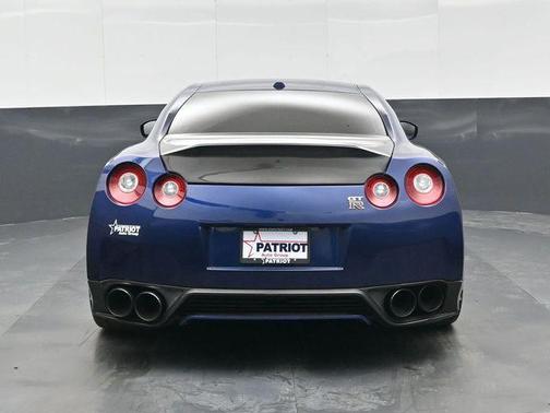 2015 Nissan GT-R Black Edition