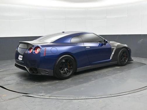 2015 Nissan GT-R Black Edition