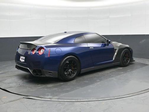 2015 Nissan GT-R Black Edition