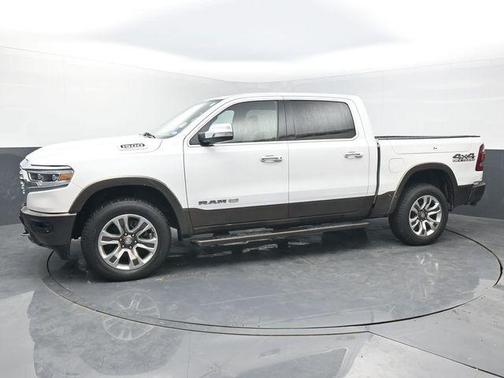 Ivory White Tri-Coat Pearlcoat 2022 RAM 1500 Longhorn