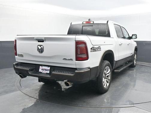 Ivory White Tri-Coat Pearlcoat 2022 RAM 1500 Longhorn