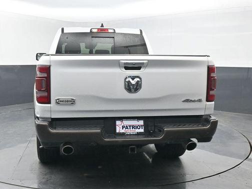 Ivory White Tri-Coat Pearlcoat 2022 RAM 1500 Longhorn
