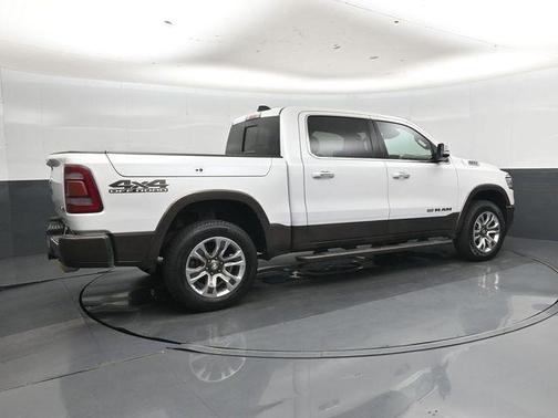 Ivory White Tri-Coat Pearlcoat 2022 RAM 1500 Longhorn