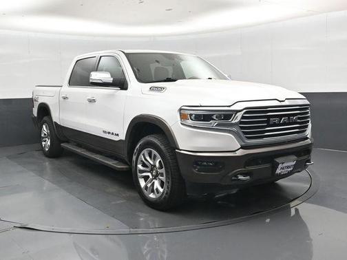 Ivory White Tri-Coat Pearlcoat 2022 RAM 1500 Longhorn