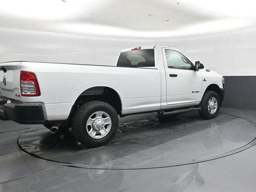 Bright White Clearcoat 2022 RAM 3500 Tradesman Regular Cab 4x4 8' Box