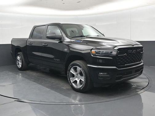 Diamond Black Crystal Pearlcoat 2027 RAM 1500 Express
