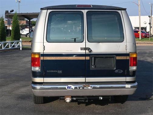 1992 Ford E150 Base